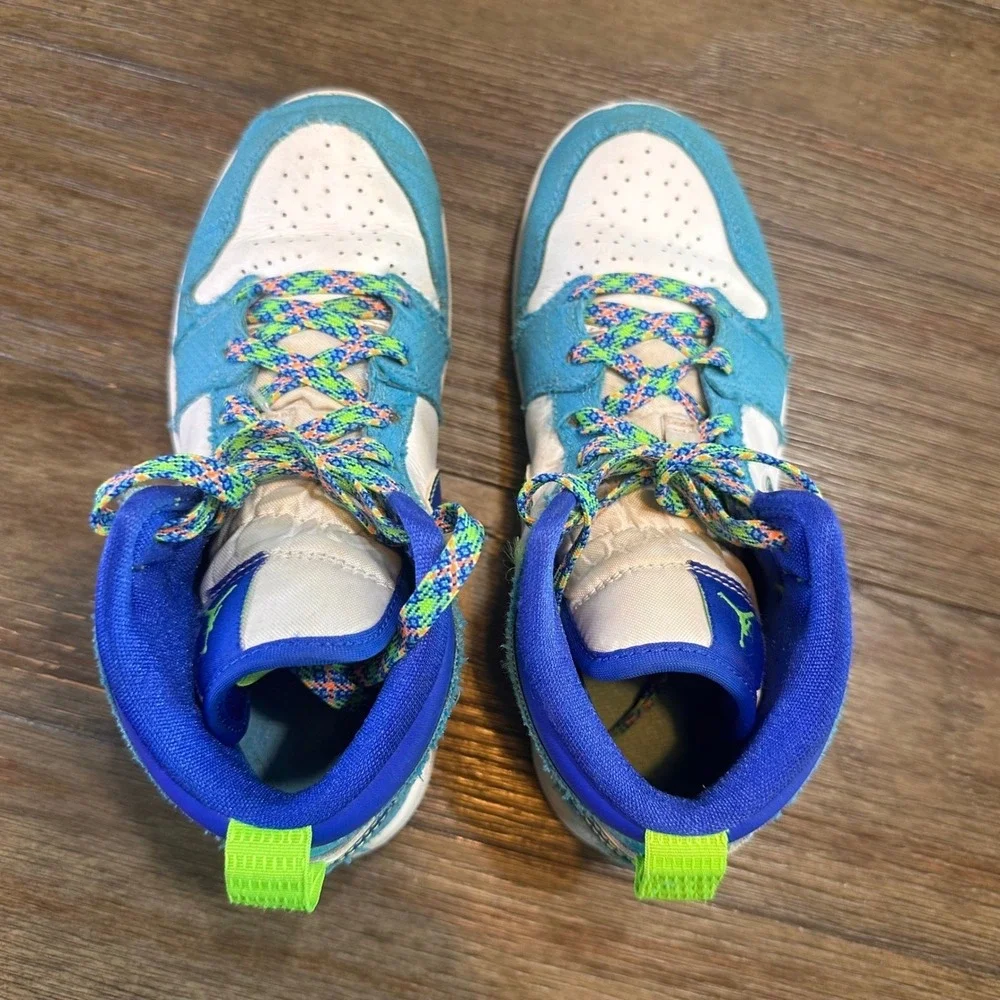 Nike Air Jordan 1‎ Mid SE Sprite Blue Basketball Shoes Sneakers Kids 2.5Y